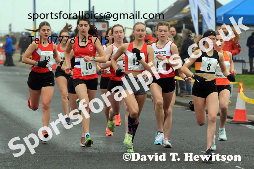 Womens under-17s 5k, 2023 Northern Mens 12 stage and Womens 6 Stage Relays and Young Athletes, Redcar. Photo: David T. Hewitson/Sports for All Pics